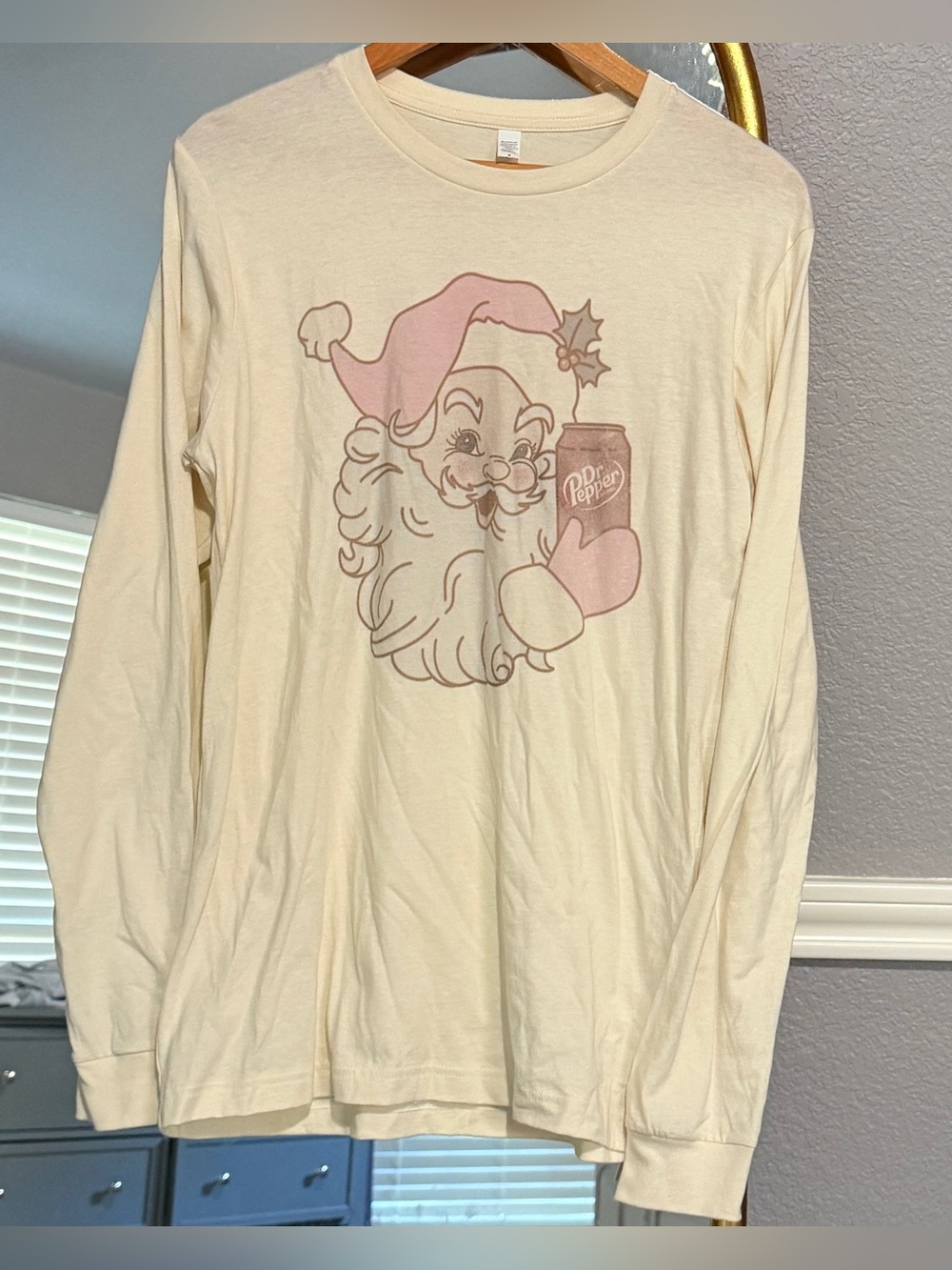 Dr. Pepper classic Santa Graphic long Sleeve Tee Medium